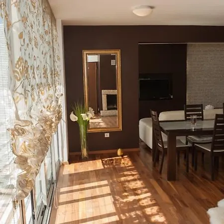 Palace 3br *