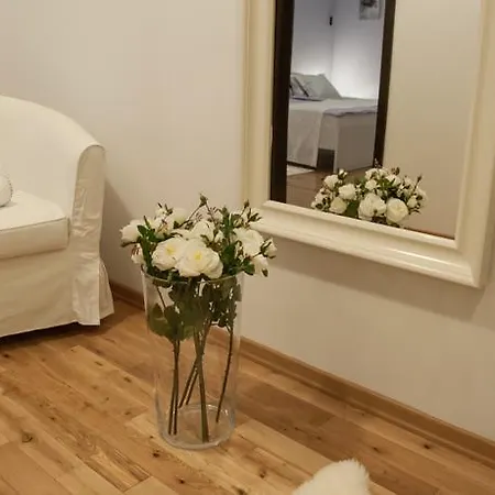 Palace 3br Apartment *